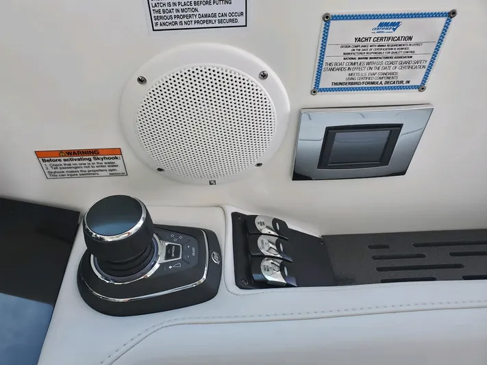 Happy2gether Yacht Photos Pics Custom Joystick Placement