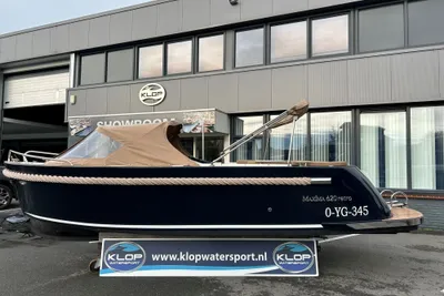 2022 Maxima 620 Retro met Honda 60 pk in donkerblauw!