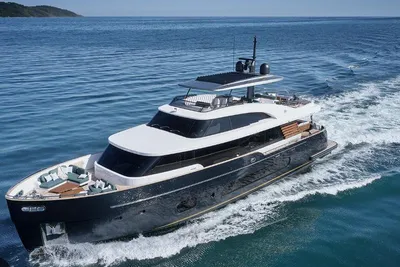 2020 Azimut Magellano 25