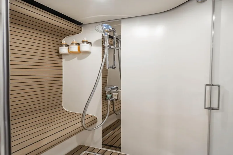 Dolce Vita Yacht Photos Pics 