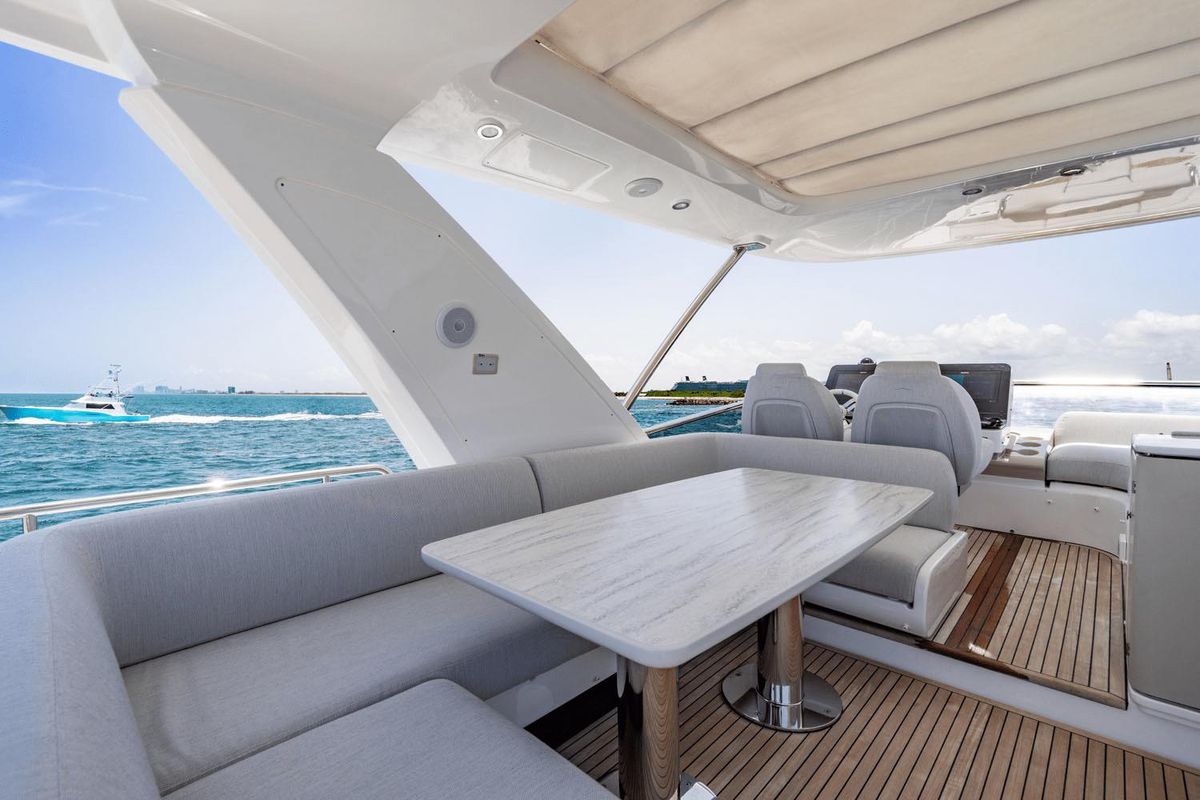 2024 Azimut 60 