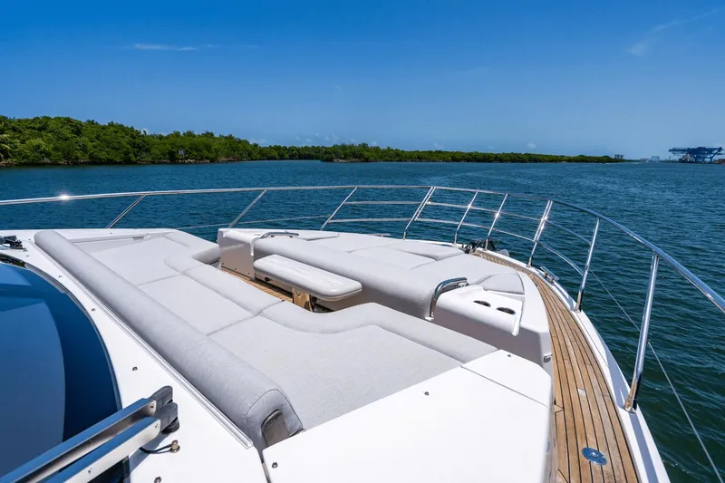 Dolce Vita Yacht Photos Pics 