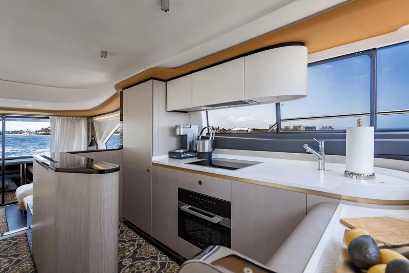 Dolce Vita Yacht Photos Pics 