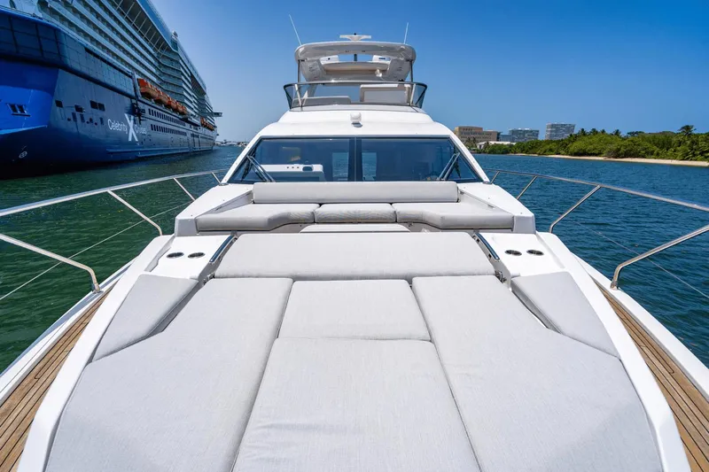 Dolce Vita Yacht Photos Pics 