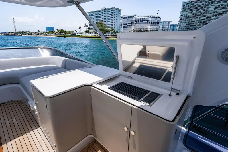 Dolce Vita Yacht Photos Pics 