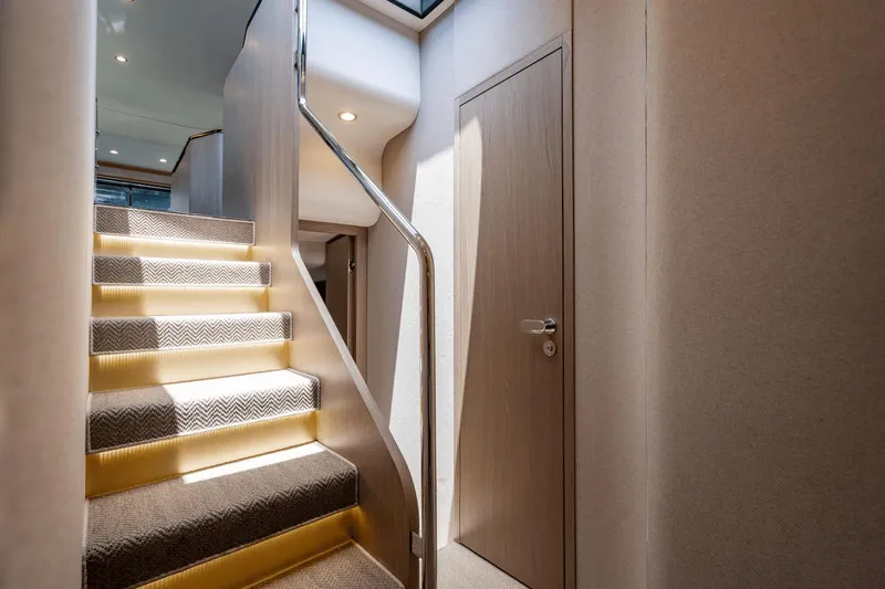 Dolce Vita Yacht Photos Pics 