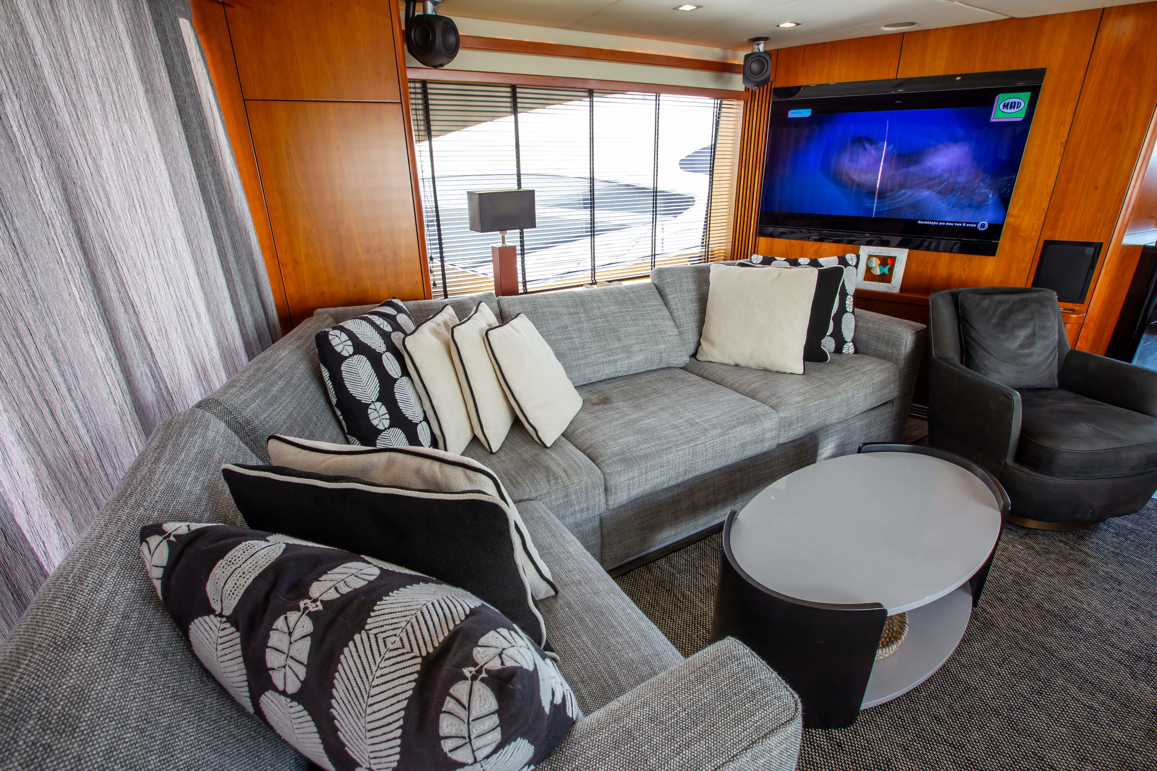 Shanti Yacht Photos Pics 