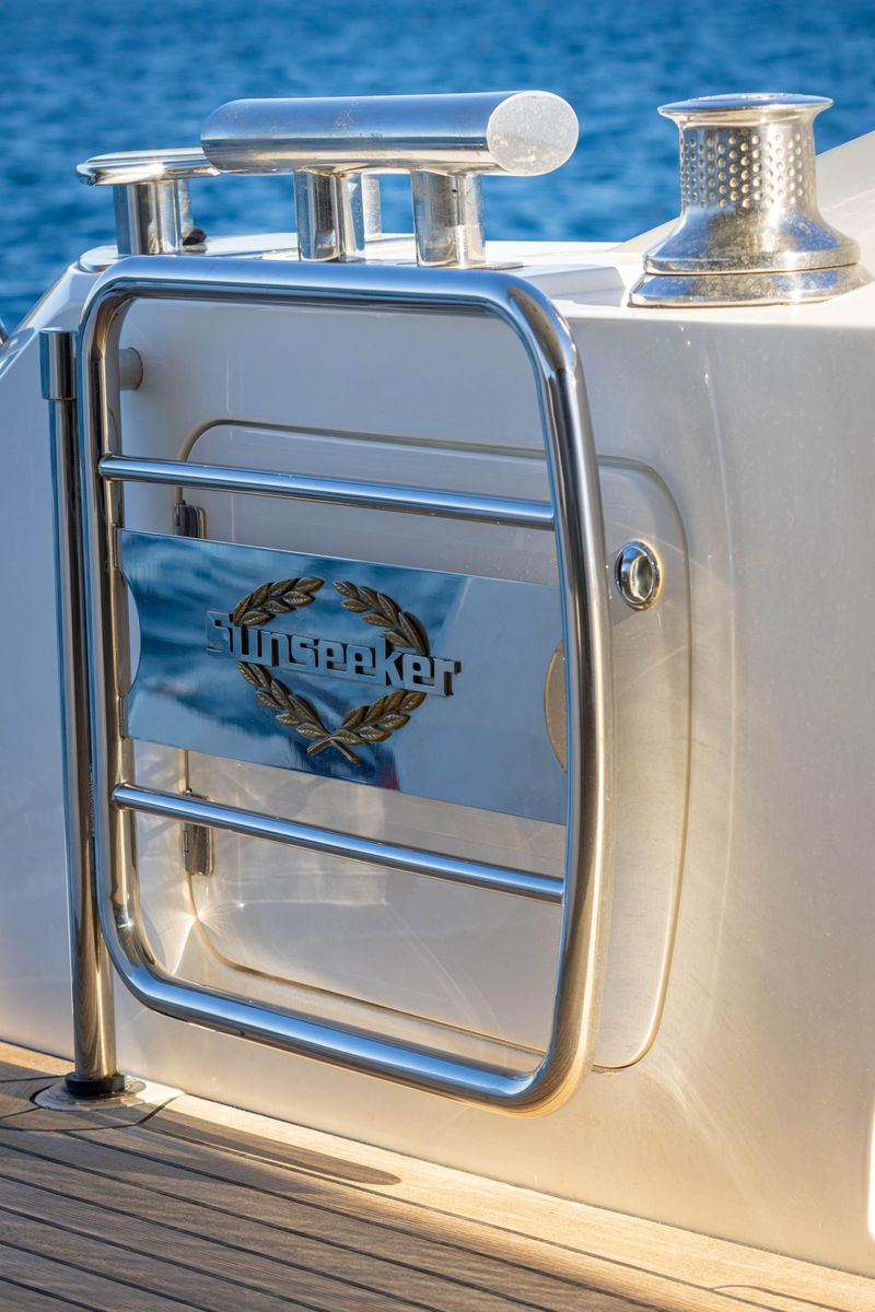 2007 Sunseeker 82 