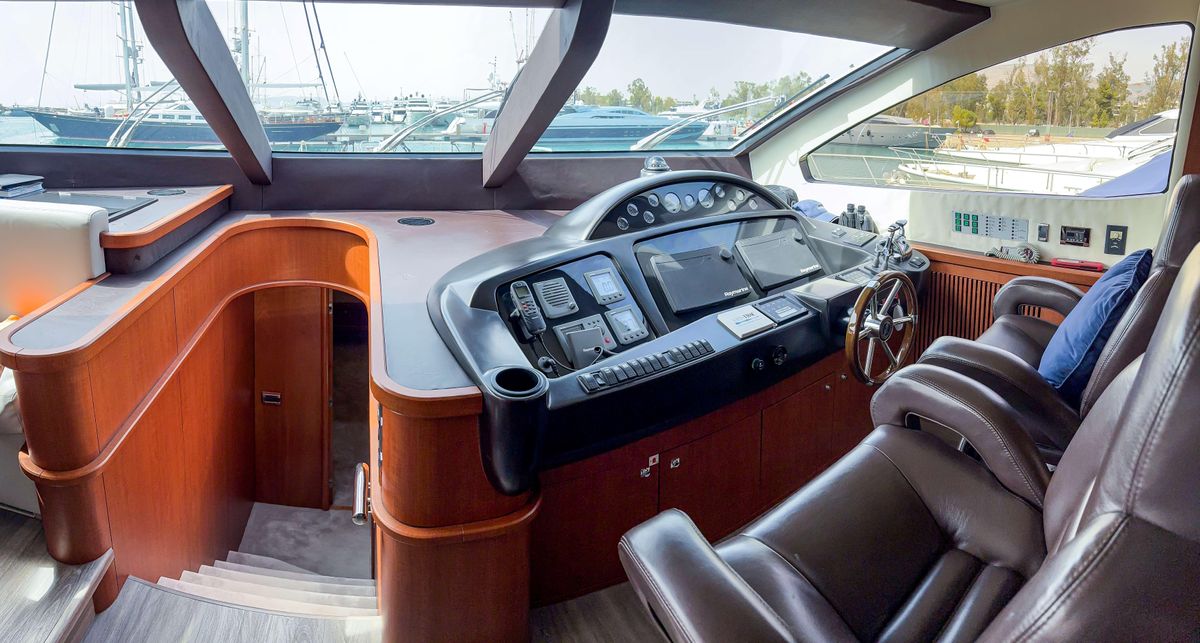 2007 Sunseeker 82 