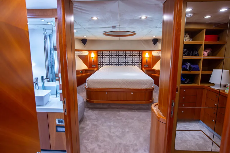 Shanti Yacht Photos Pics 