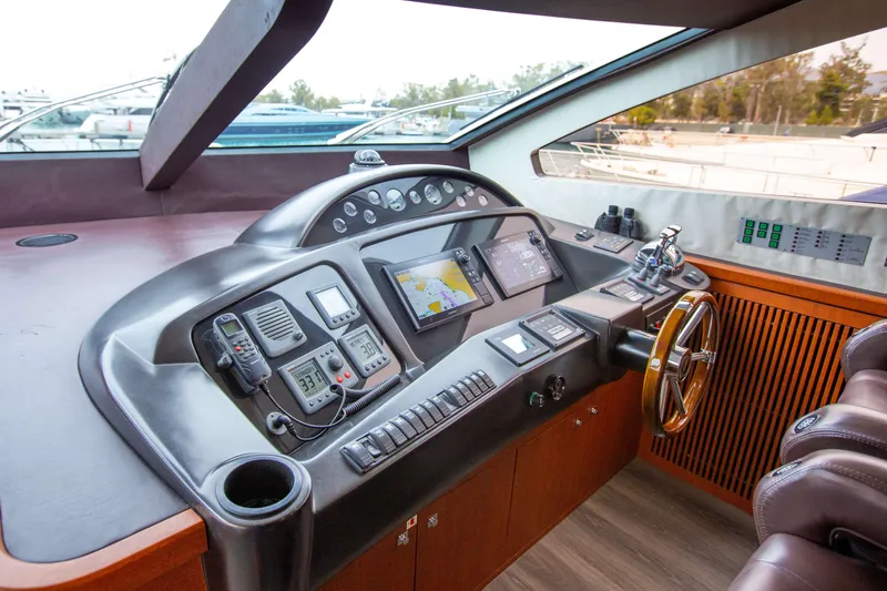 Shanti Yacht Photos Pics 