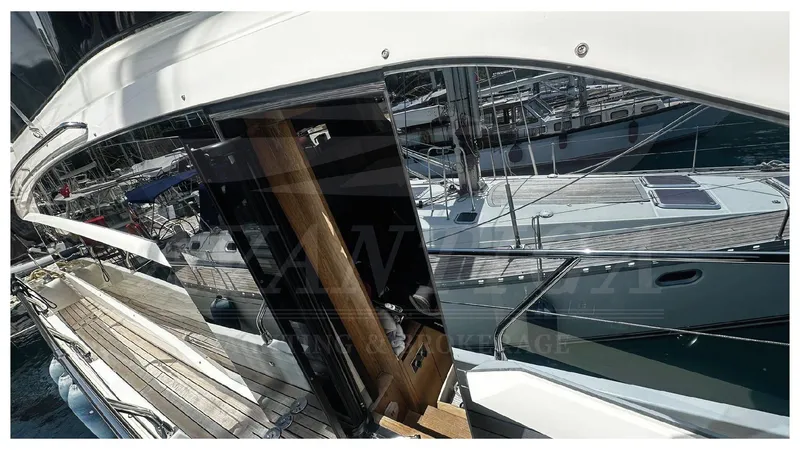  Yacht Photos Pics ABSOLUTE 52 FLY 2014