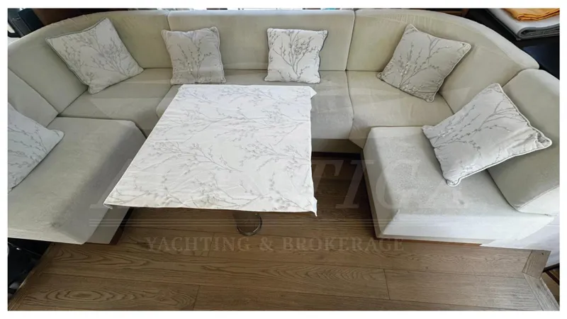  Yacht Photos Pics ABSOLUTE 52 FLY 2014