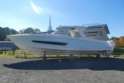 Boston Whaler 420 Outrage