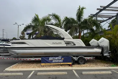 Avalon Excalibur - 27'