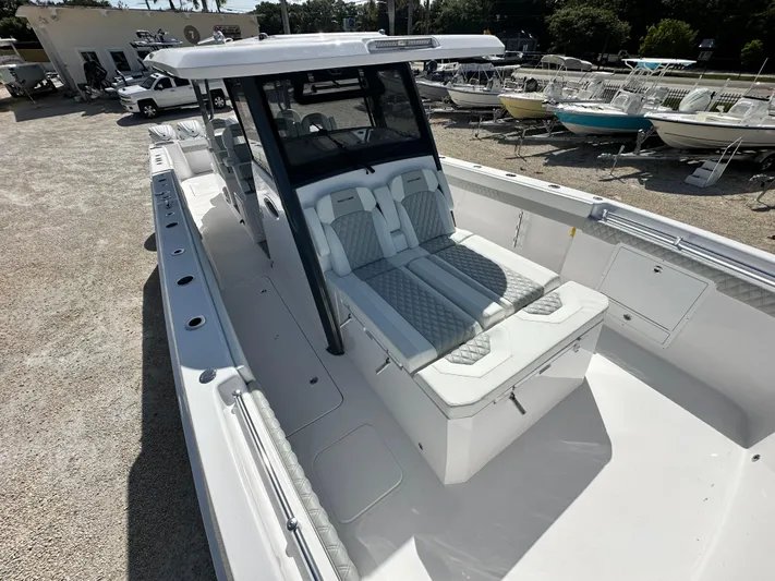  Yacht Photos Pics 2026 Twin Vee 400 GFX2 CC boat with spacious seating and modern design.