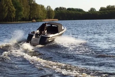 2025 Primeur 700 Tender DE GROOTSTE SLOEPENSHOWROOM VAN NEDERLAND