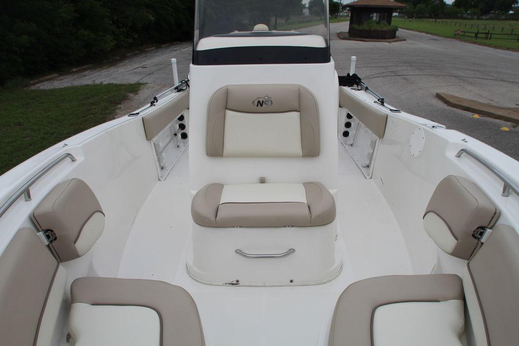 2016 NauticStar 2102 Legacy Center Console for sale - YachtWorld