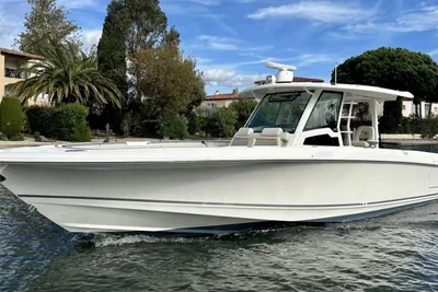 2023 Boston Whaler 380 Outrage