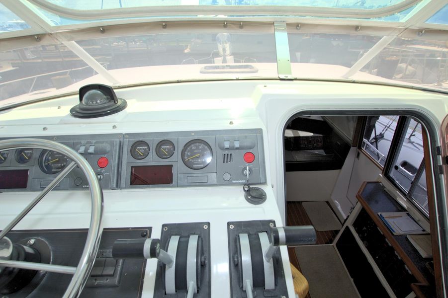 1989 Bayliner 4588 Motoryacht