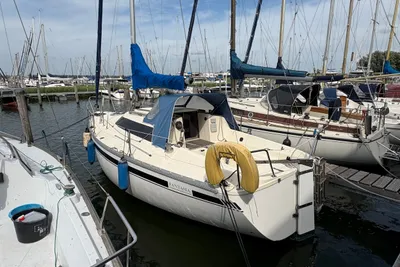 1985 Jeanneau Fantasia 27