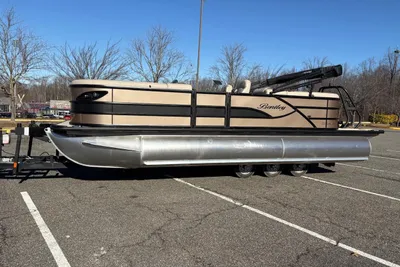 Bentley Pontoons Legacy 223 Navigator
