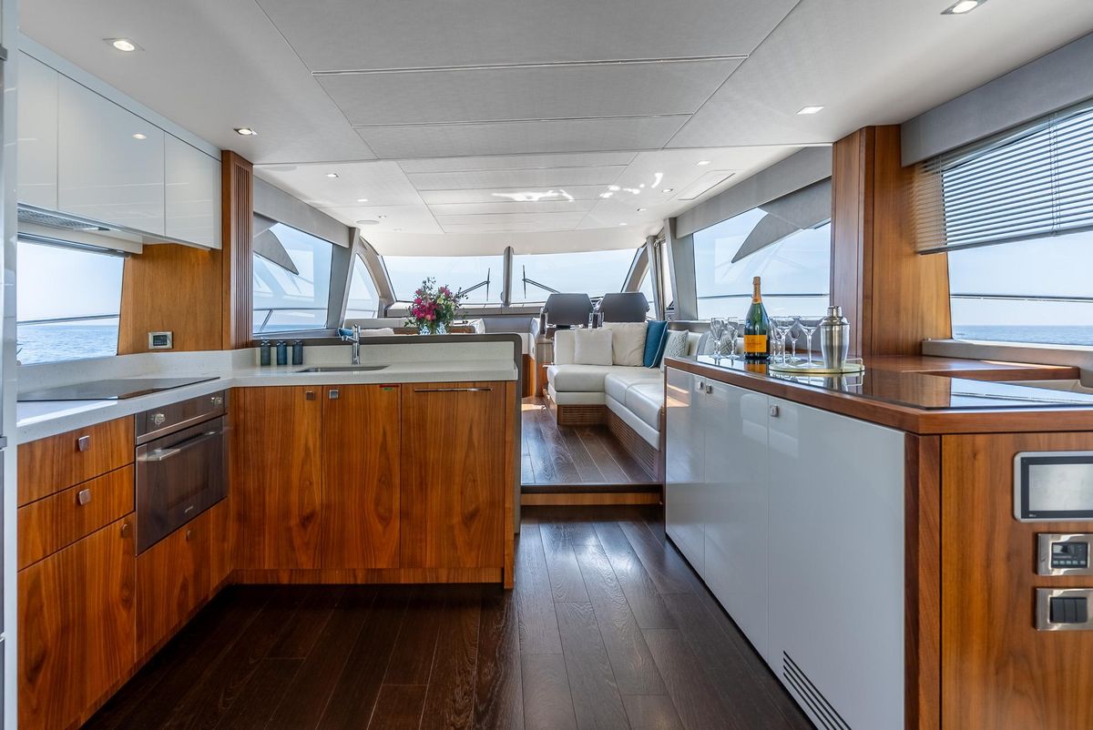 2018 Sunseeker 67 