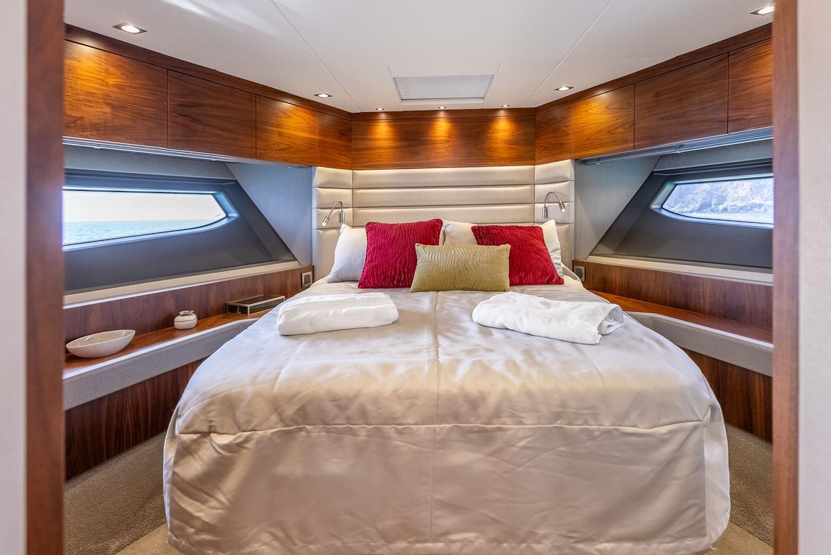 2018 Sunseeker 67 