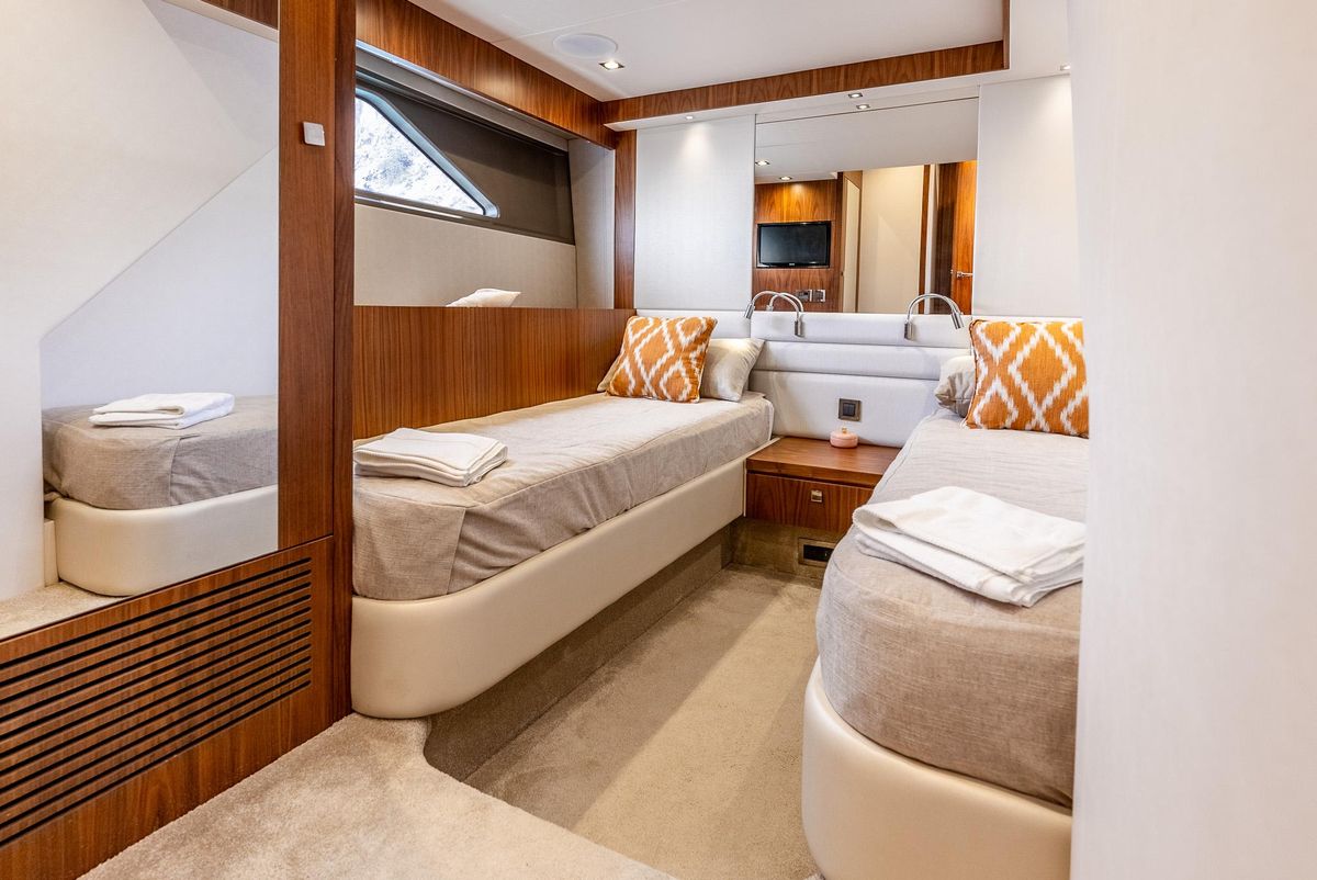 2018 Sunseeker 67 