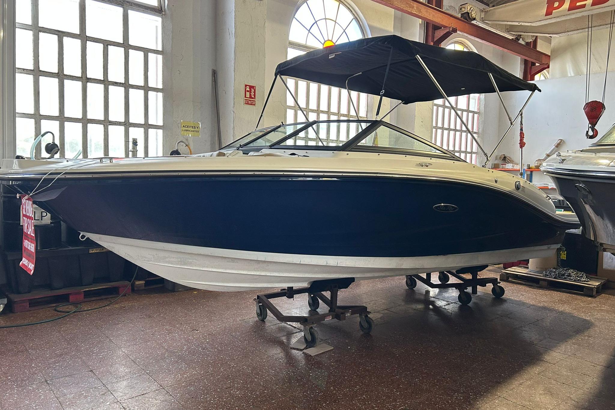 2021 Sea Ray SPX 190