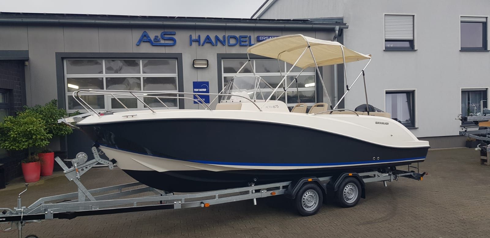 2010 Quicksilver Quicksilver 675 Open