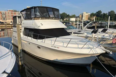 Carver 406 Aft Cabin Motor Yacht