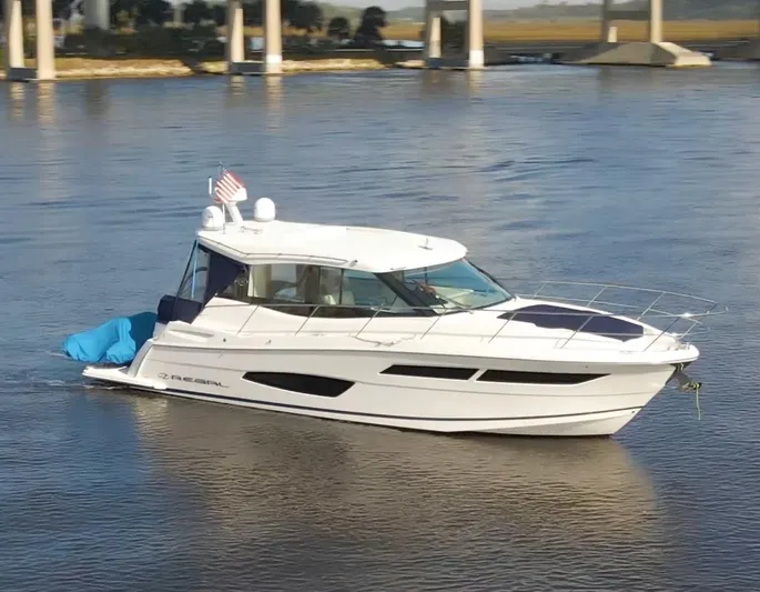 Foxyot Yacht Photos Pics 