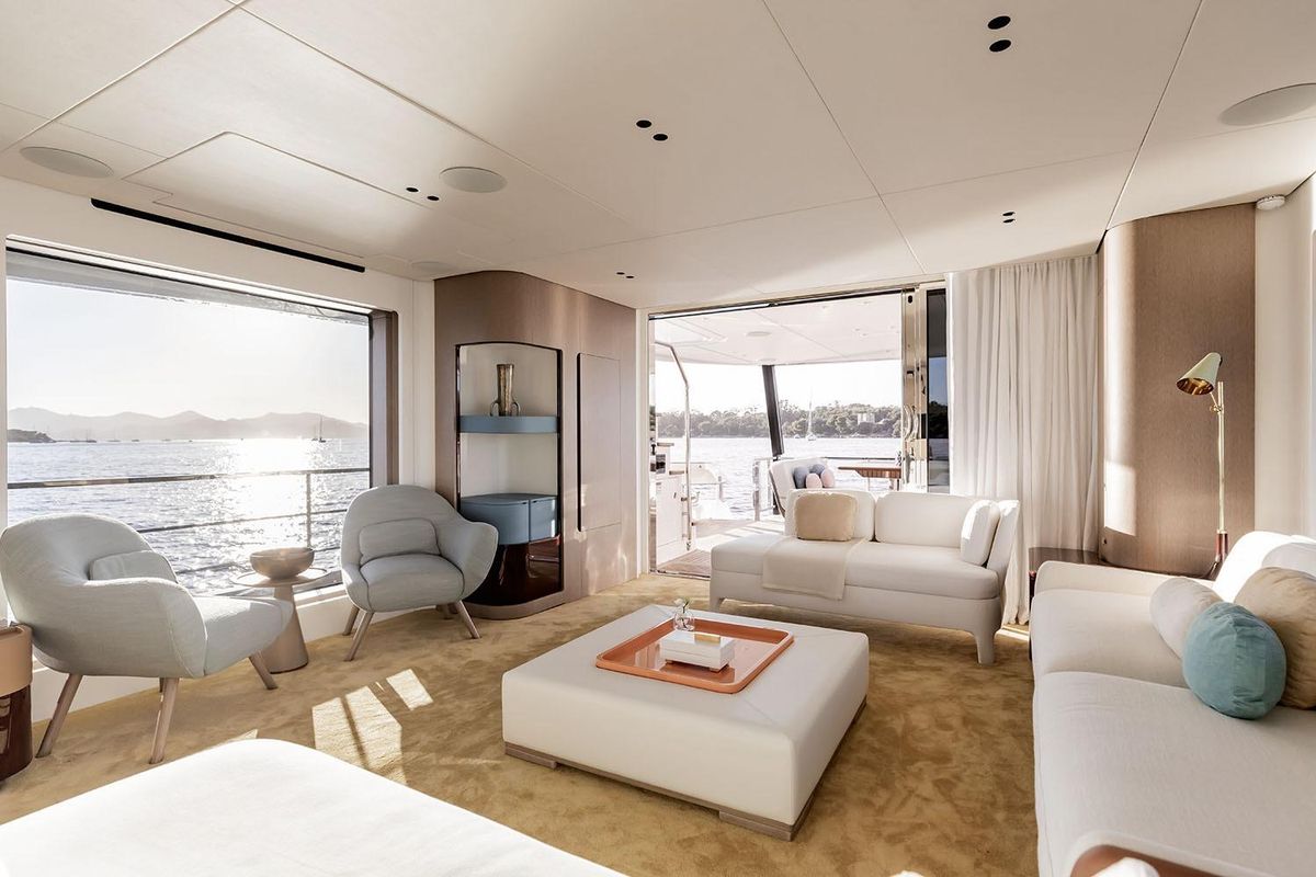 2025 Azimut 85 