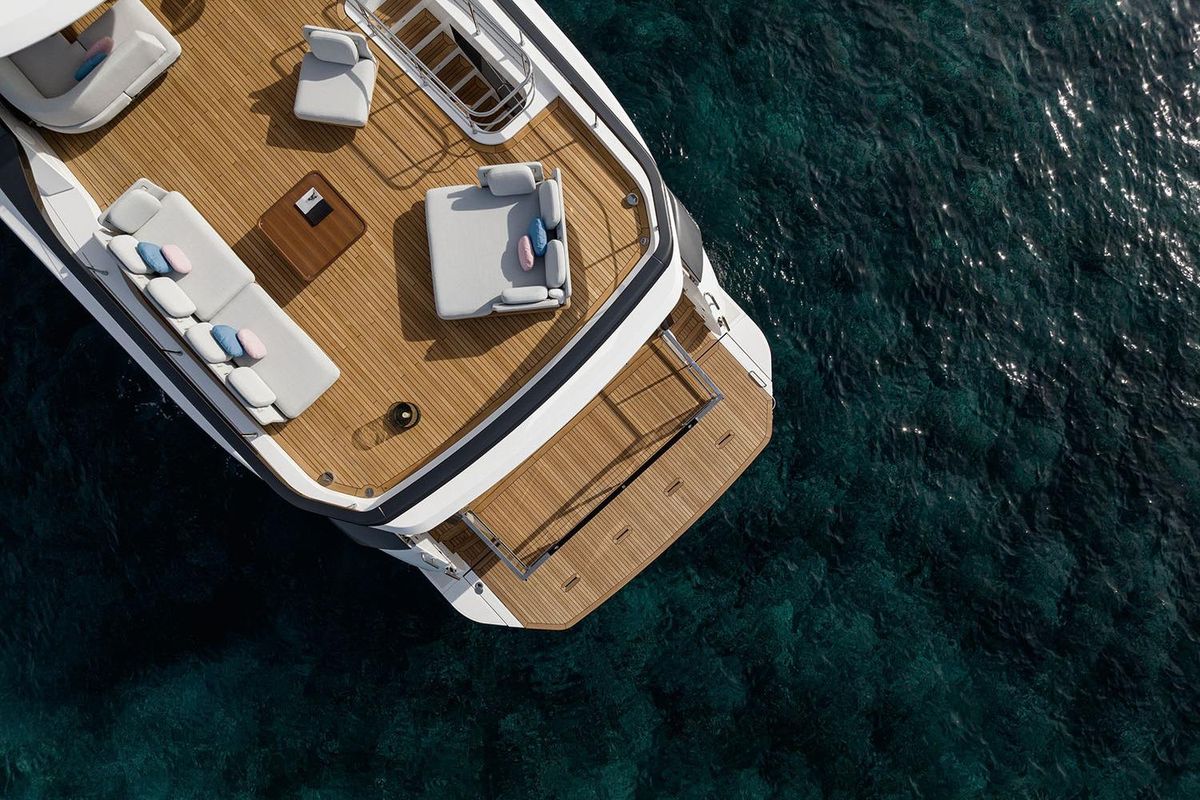 2025 Azimut 85 
