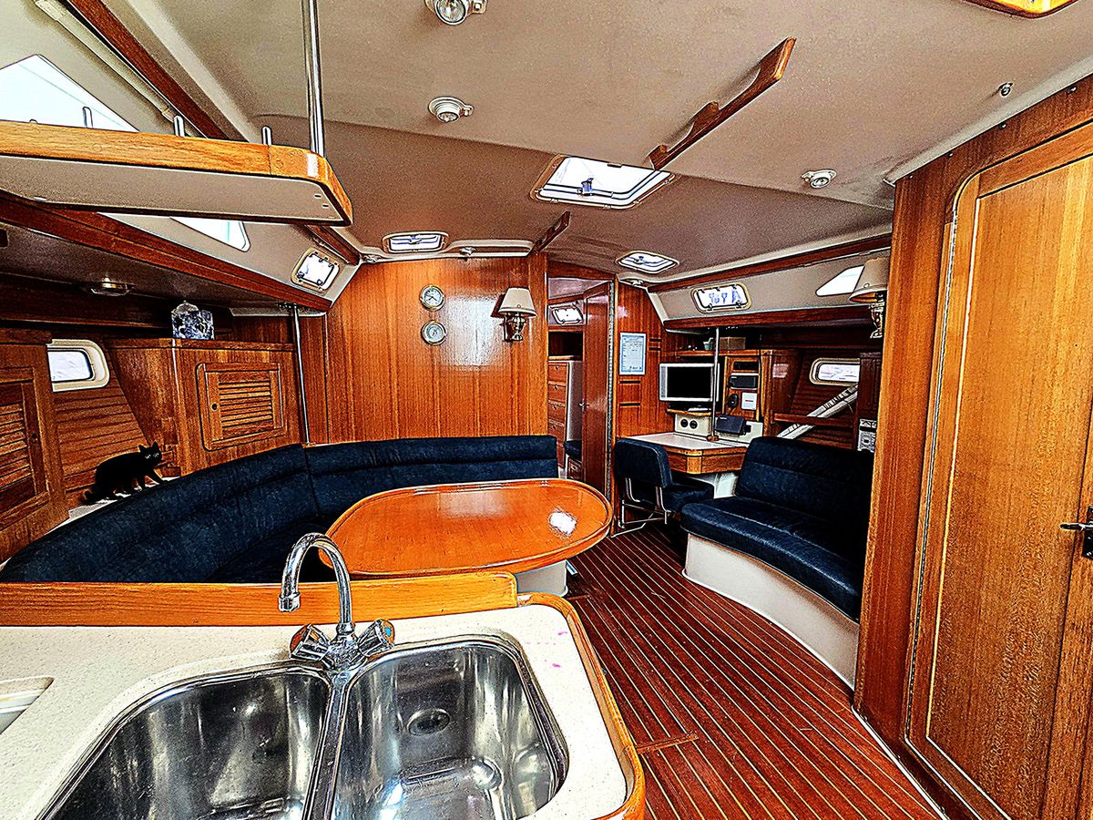 1998 Catalina 42 