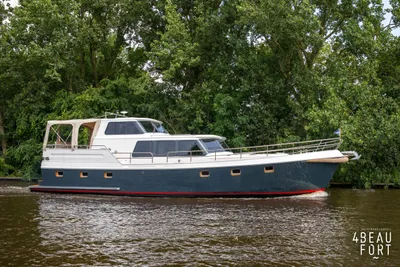 2004 Aquanaut Drifter 1500 Pilot House
