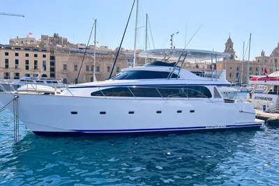 Maxim Yachts 640