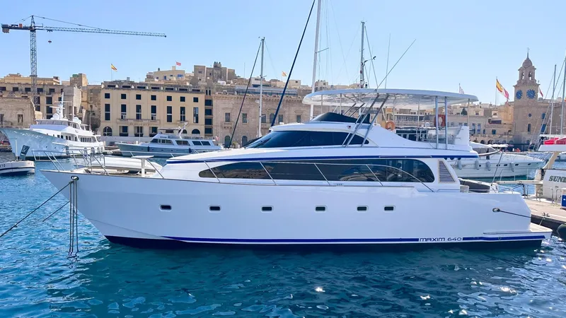 Ataraxis Yacht Photos Pics 