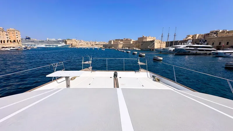 Ataraxis Yacht Photos Pics 