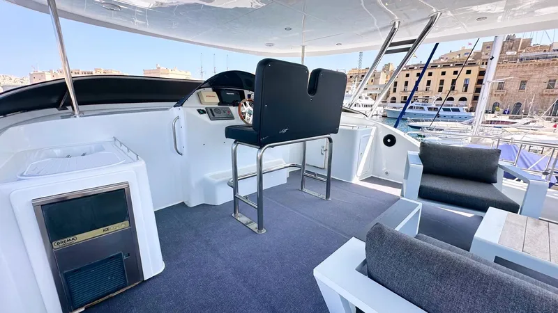 Ataraxis Yacht Photos Pics 