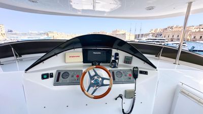 Yacht