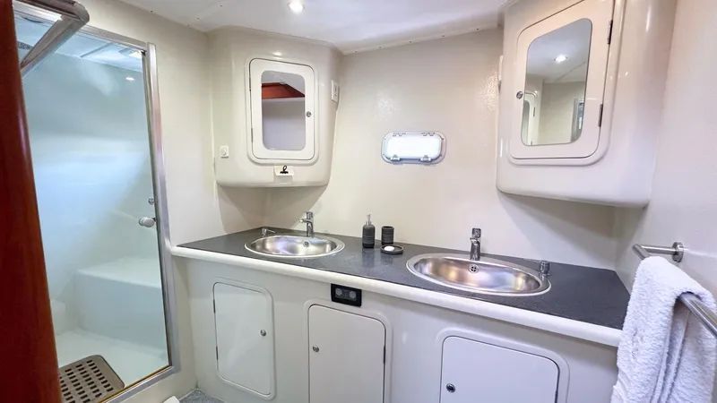 Ataraxis Yacht Photos Pics 