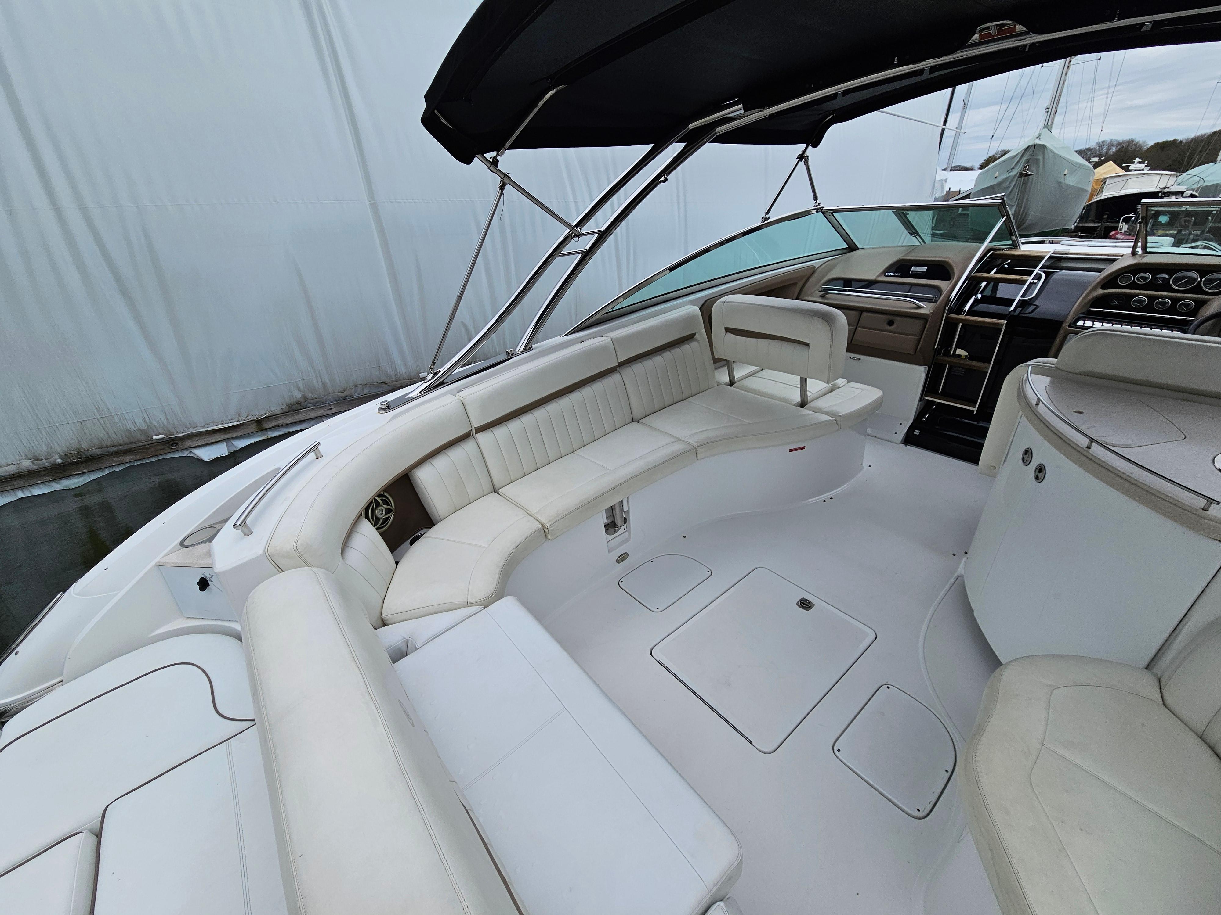 2007 Cobalt 323 Cruiser for sale YachtWorld
