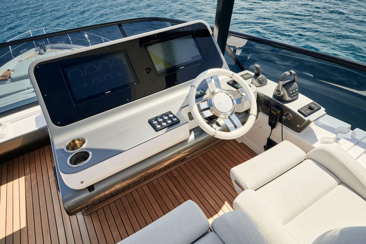 2022 Azimut 70 