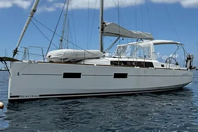 Beneteau Oceanis 38