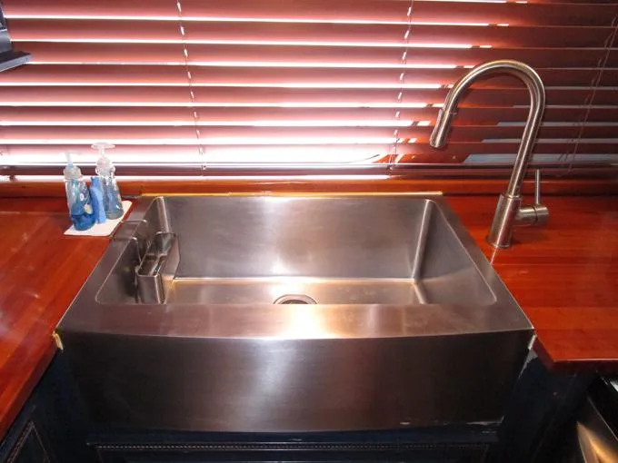 My Alibi Yacht Photos Pics Galley sink