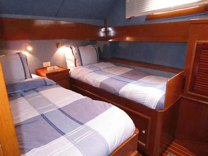 My Alibi Yacht Photos Pics Twin cabin looking aft