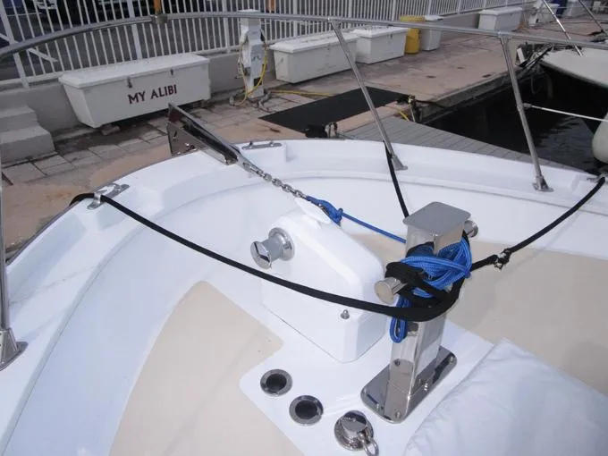 My Alibi Yacht Photos Pics Windlass detail