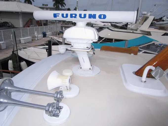 My Alibi Yacht Photos Pics Coach roof equipment